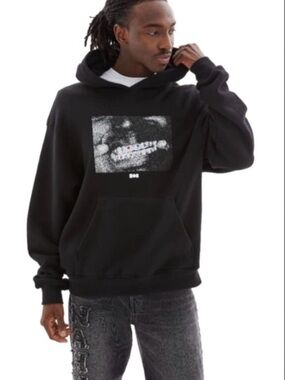 Nahmias Kodiak Graphic Hoodie
100% Authentic Nahmias Large